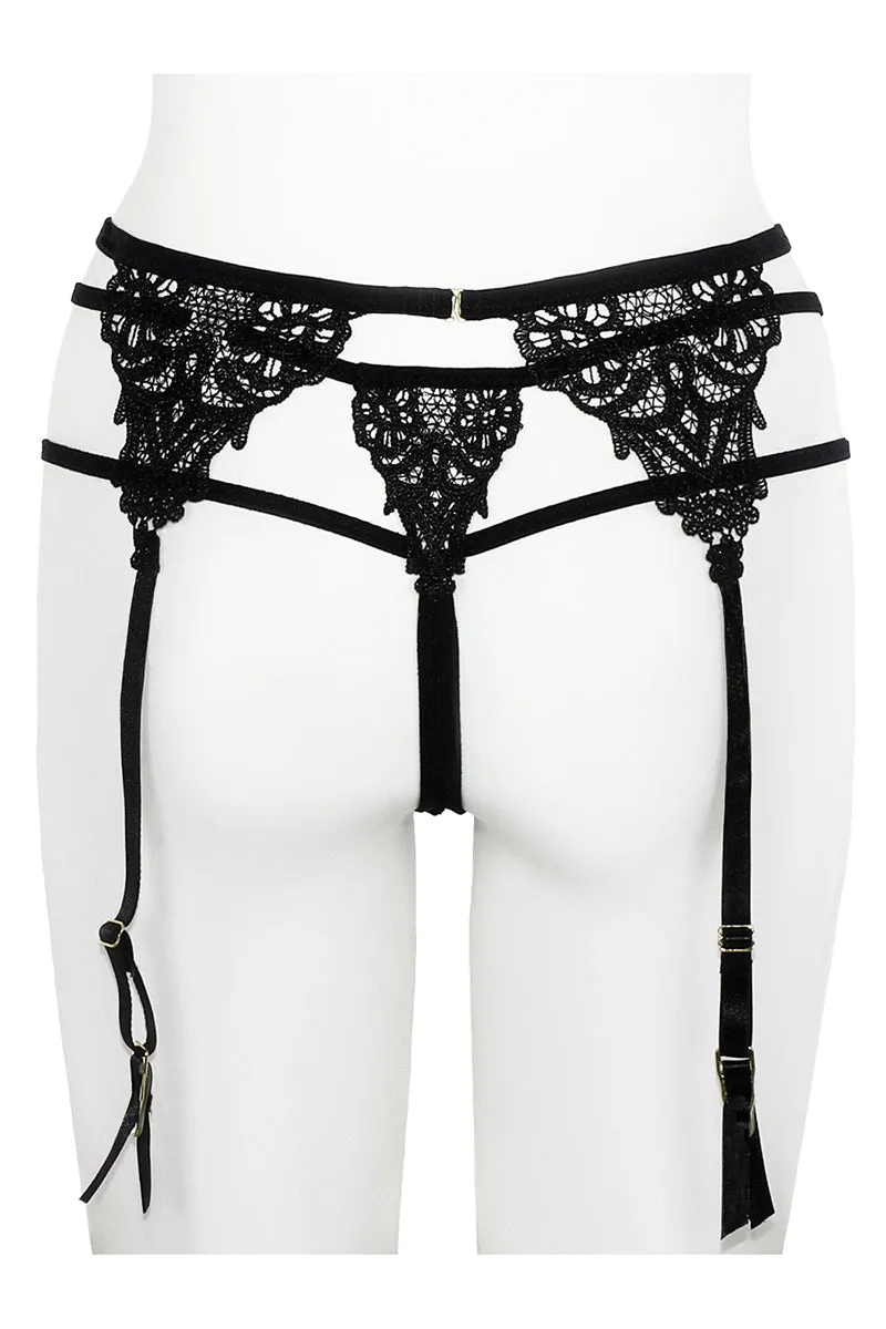 BE129 Garter Belt