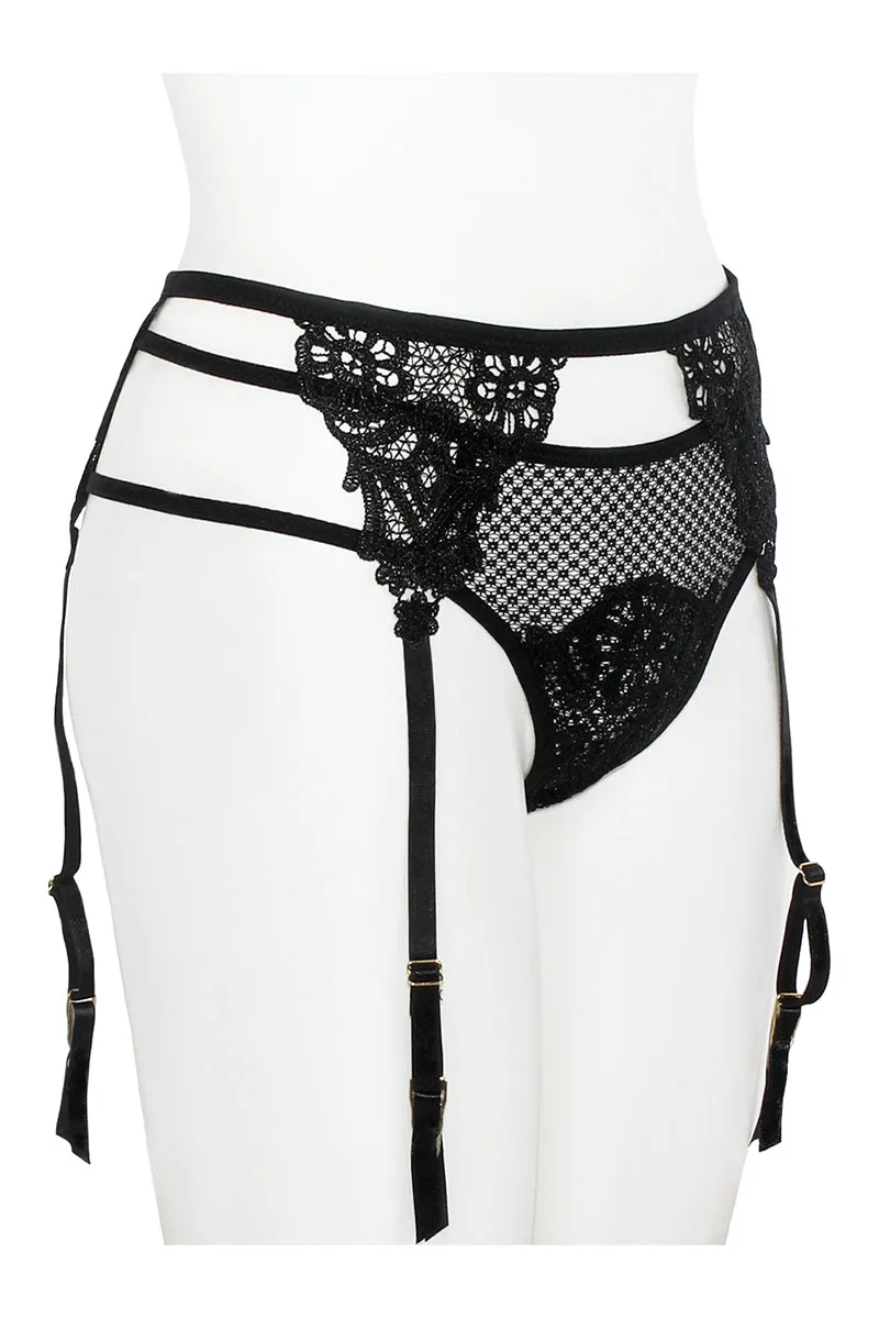 BE129 Garter Belt