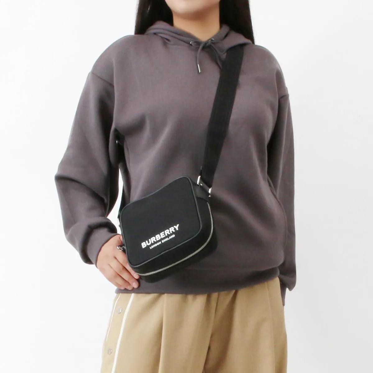 Burberry 8066111 Paddy Sling Bag H17 X L17 X D6.5cm