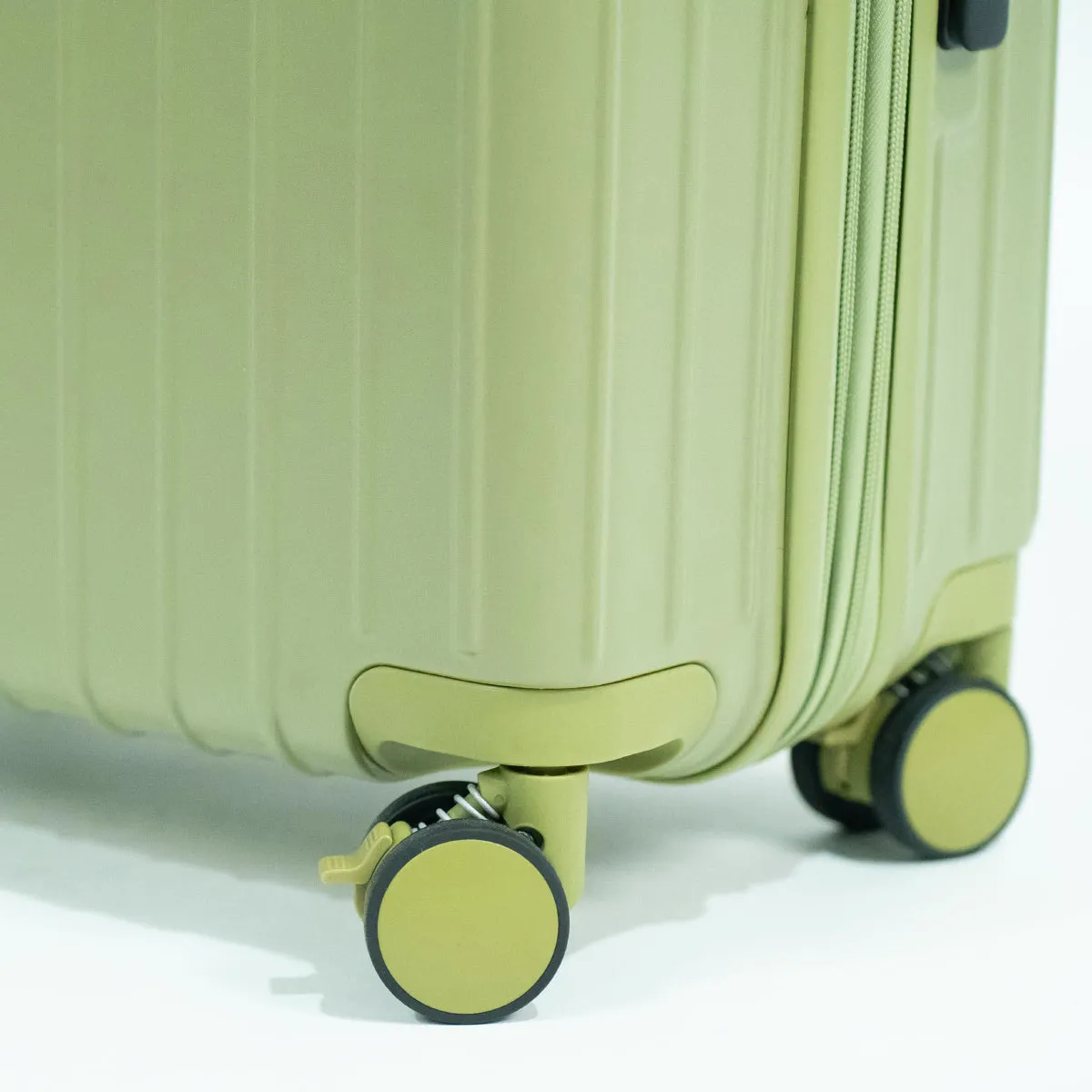Eco Lite Expandable Checked In | Medium | Sage Green