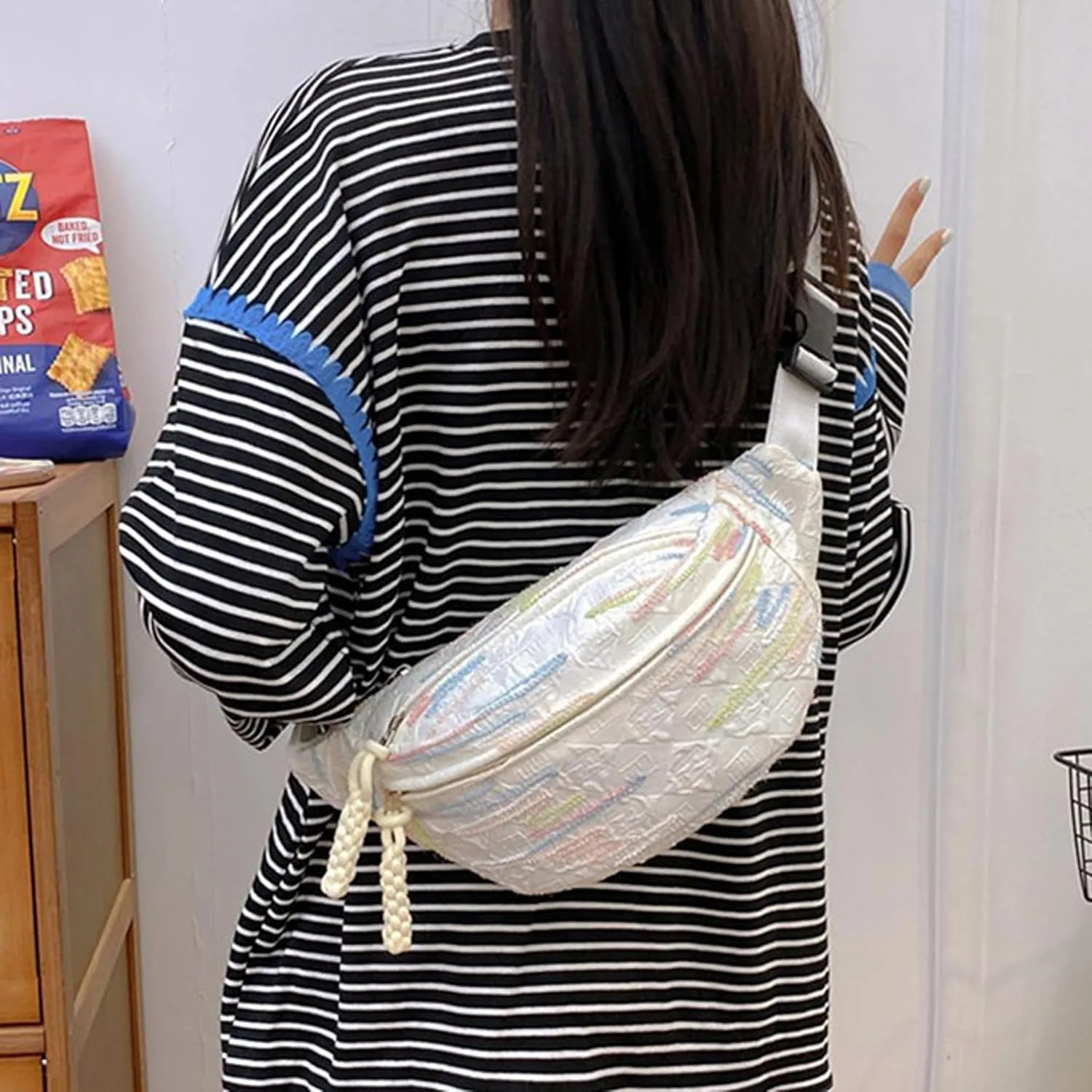 eYLun Women Fanny Pack Crossbody Bag Adjustable Casual Waist Bag FashionChest Bag Waist Pack for Travel Walking Running Hiking White A