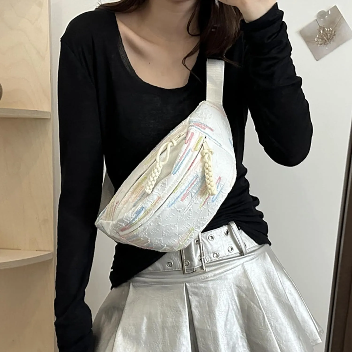 eYLun Women Fanny Pack Crossbody Bag Adjustable Casual Waist Bag FashionChest Bag Waist Pack for Travel Walking Running Hiking White A