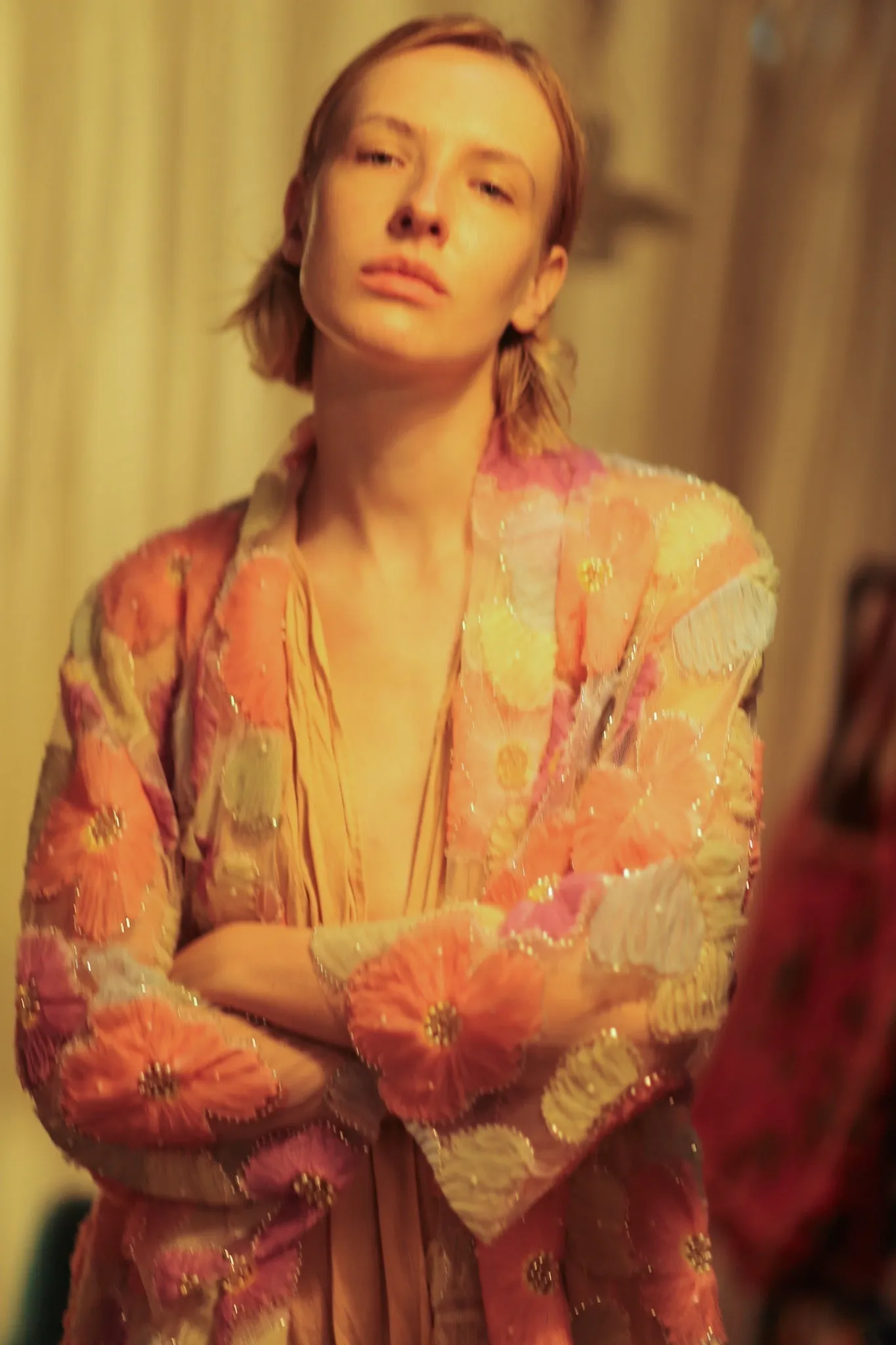 FLO SEQUINED EMBROIDERED SHORT KIMONO PINK