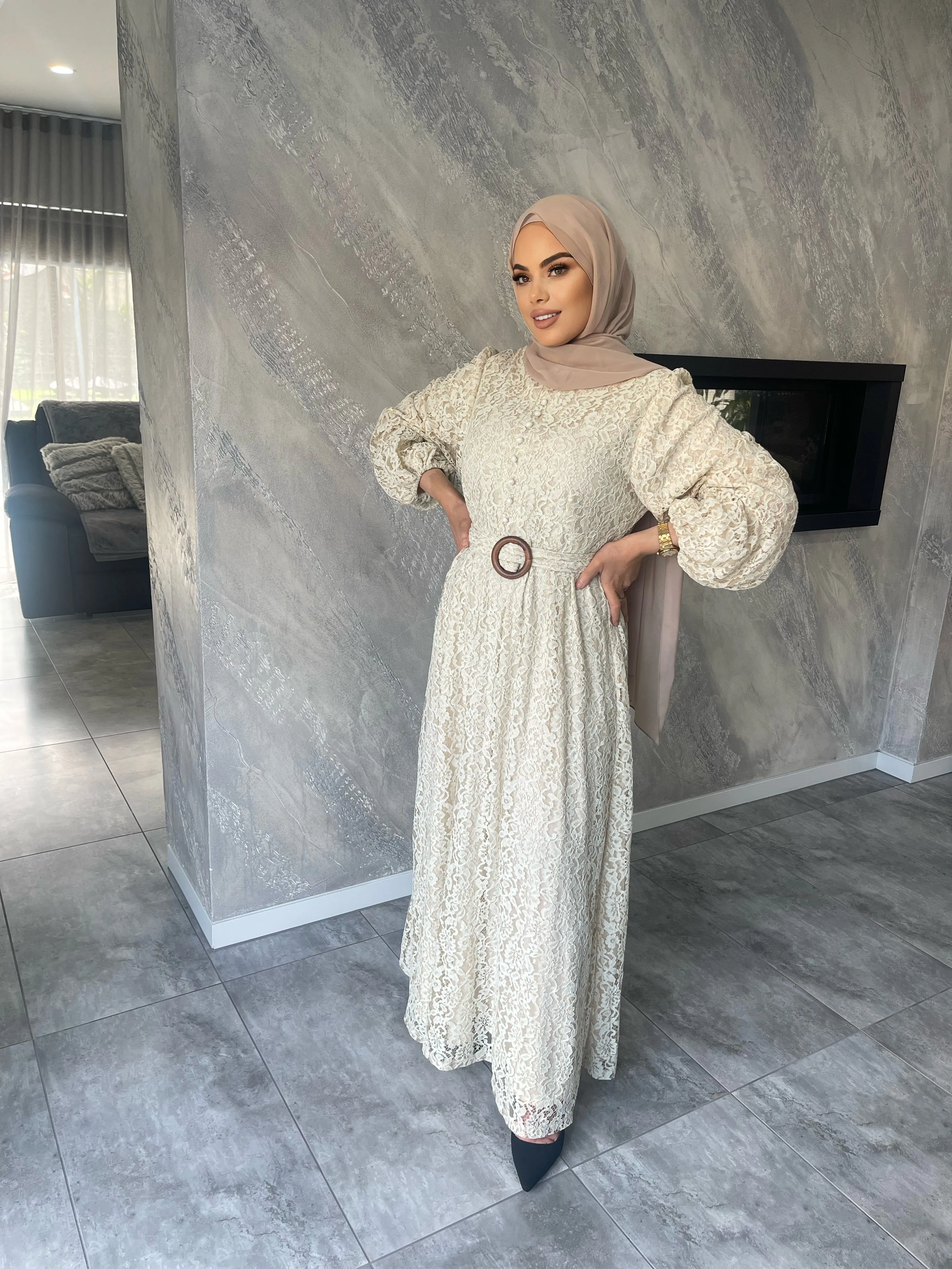 Grace Lace Dress -Creamy Beige