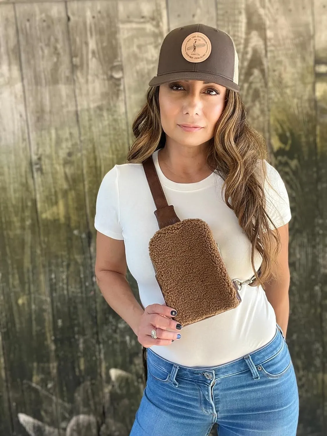 INICAT Sling Bag for Women Small Crossbody Bags Leather Fanny Pack for Travel Essentials(White Fleece)