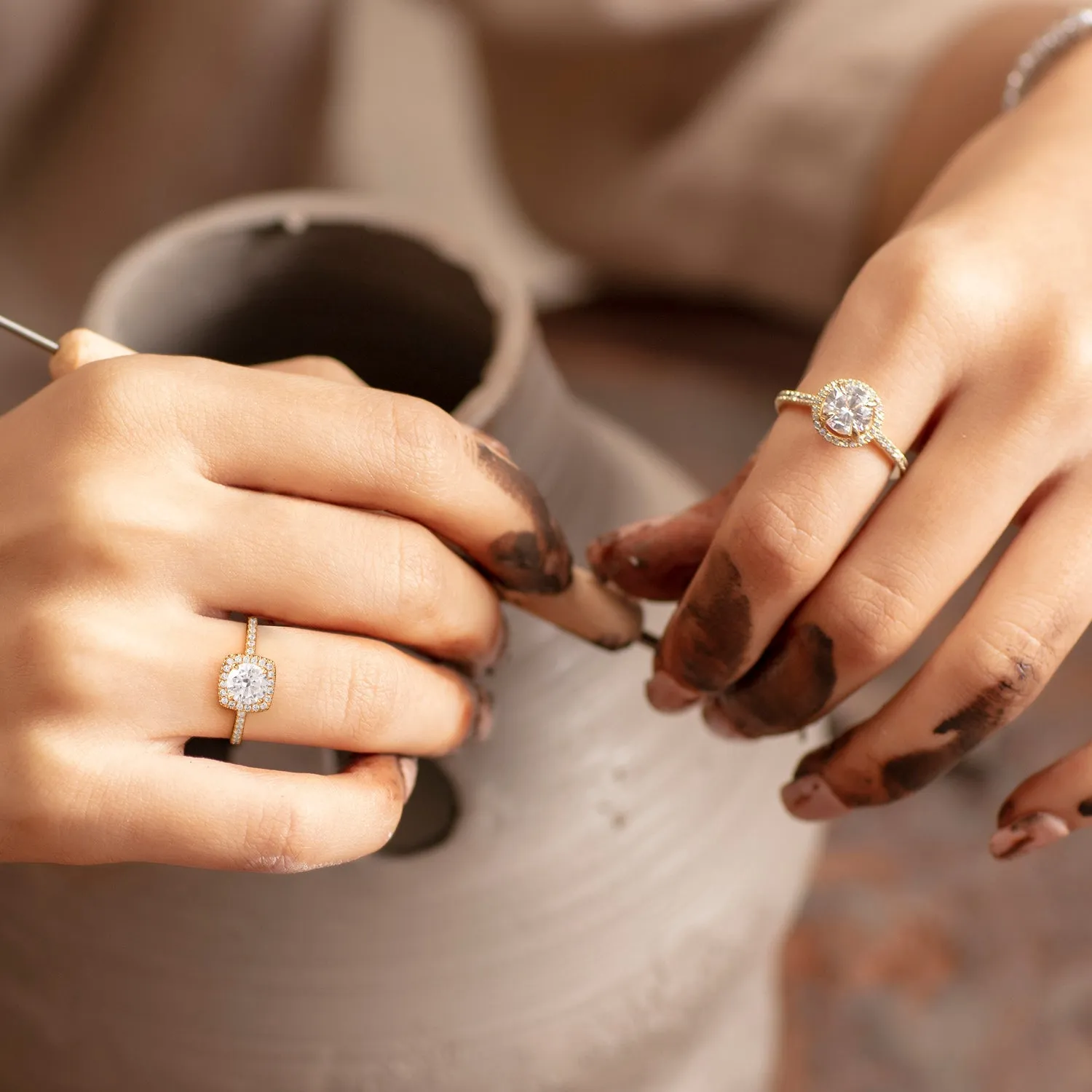 Luxe Round Center Princess Halo Ring