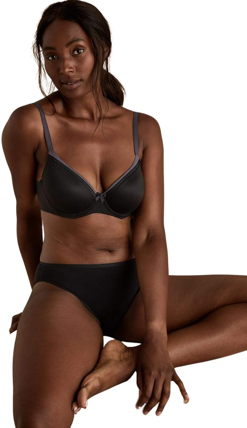 Marks & Spencer Women's Sumptuously Soft Under Wired Lace Trim Padded Full Cup T-Shirt Bra