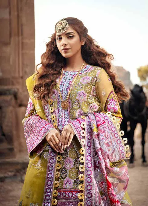 Maryam Hussain Wedding Collection 2022 – Heena