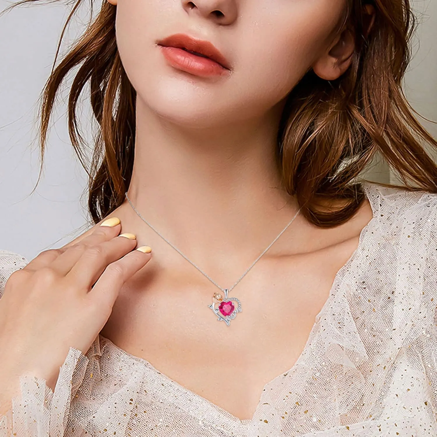 Mother's Day Heart Pedant Necklace 925 Sterling Silver Rose Forever Love Heart Pendant Letter Mom Necklace Sparkling Jewelry for Christmas Anniversary
