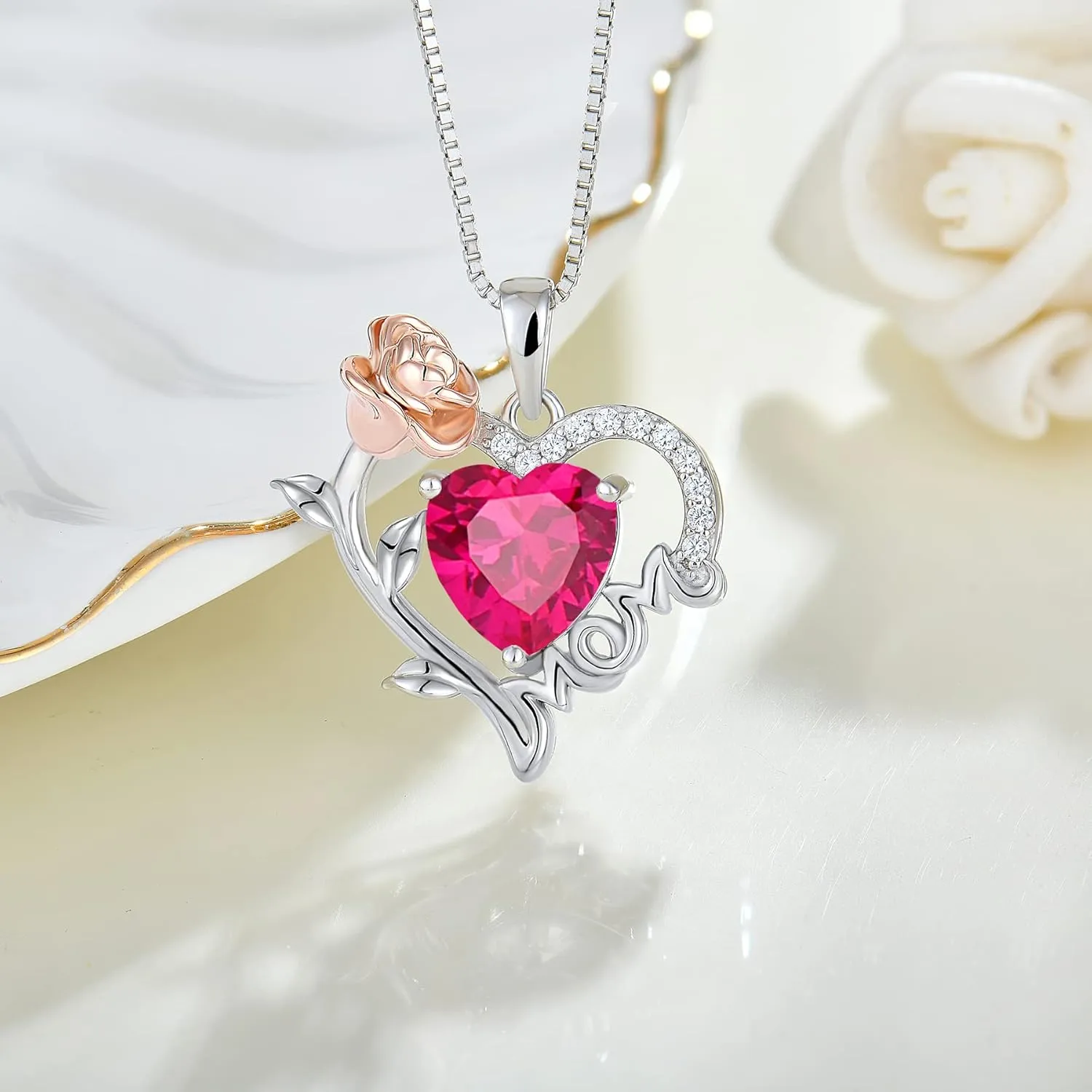 Mother's Day Heart Pedant Necklace 925 Sterling Silver Rose Forever Love Heart Pendant Letter Mom Necklace Sparkling Jewelry for Christmas Anniversary