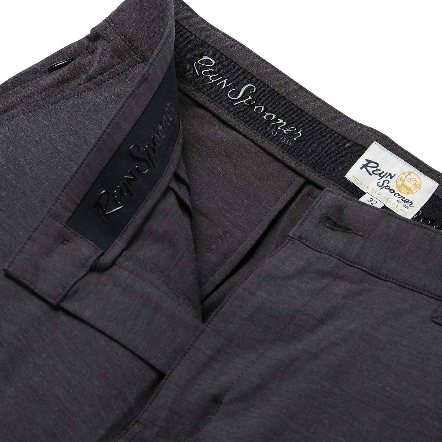Reyn Spooner Aloha 'Āina Men's Performance Shorts