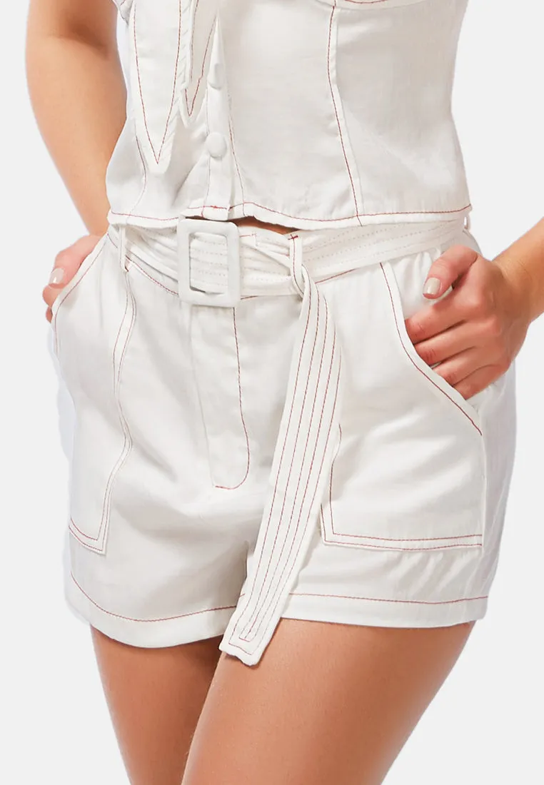 Shorts In Contrast Seam