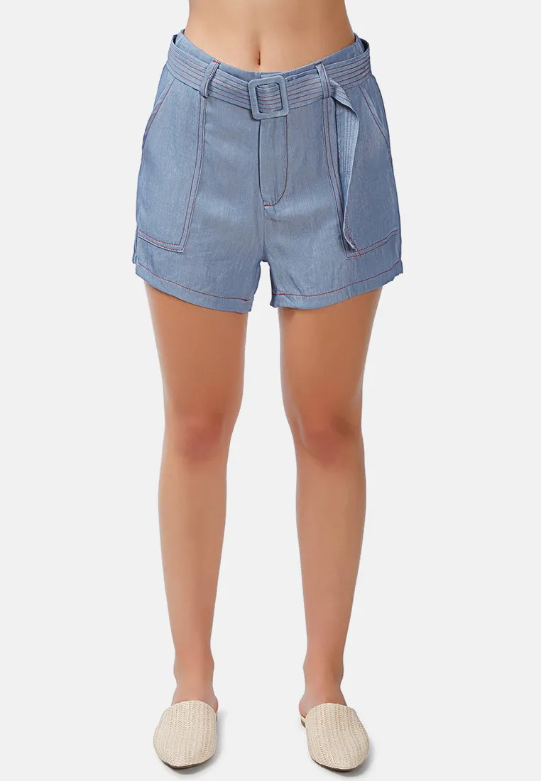 Shorts In Contrast Seam