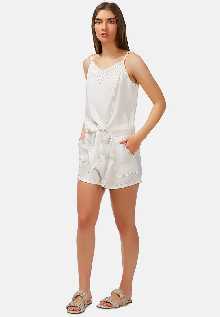 Shorts In Contrast Seam