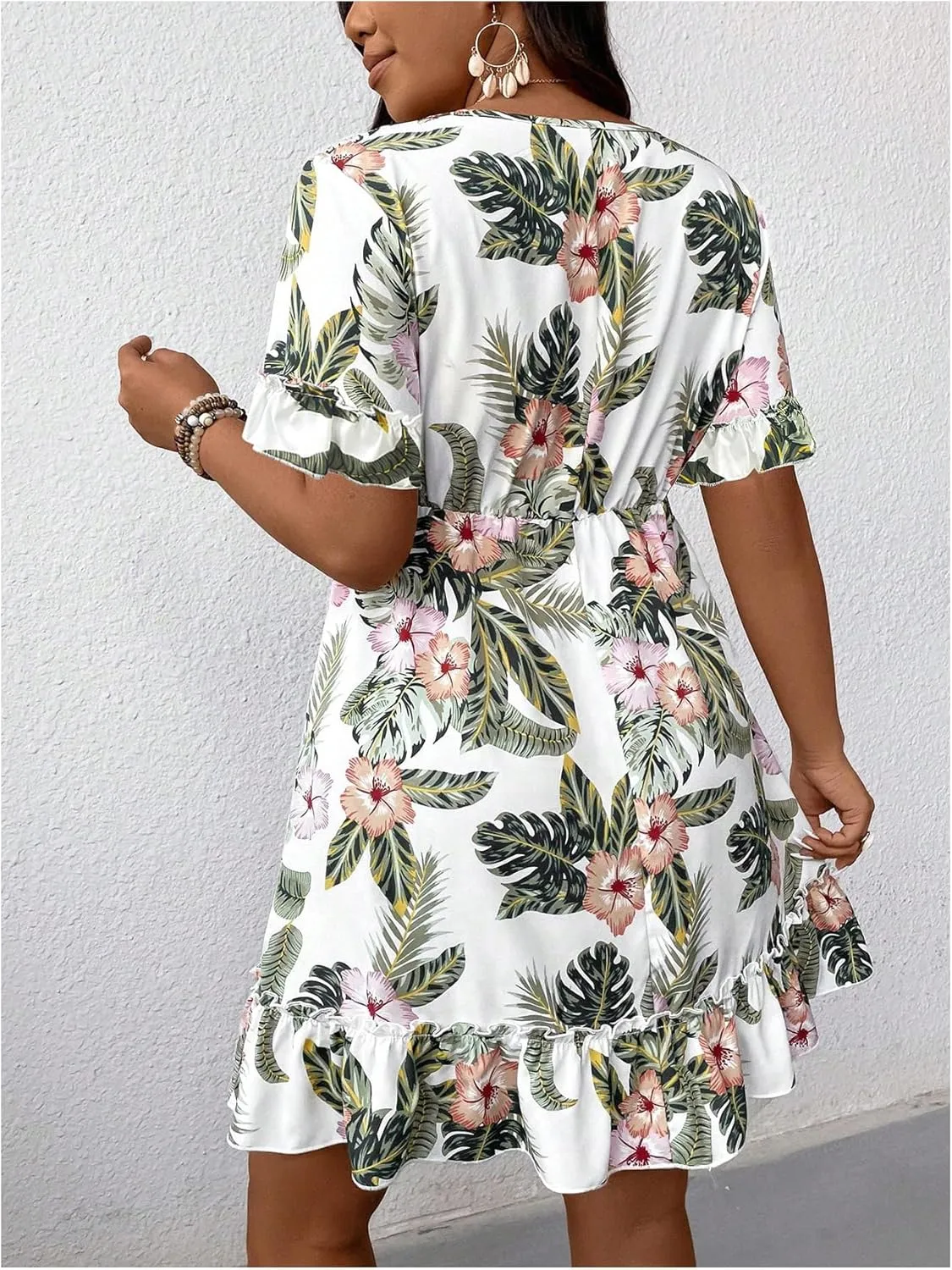 SOLY HUX Women's Plus Size Boho Floral Print Short Sleeve Dress Ruffle Hem V Neck Short Dresses