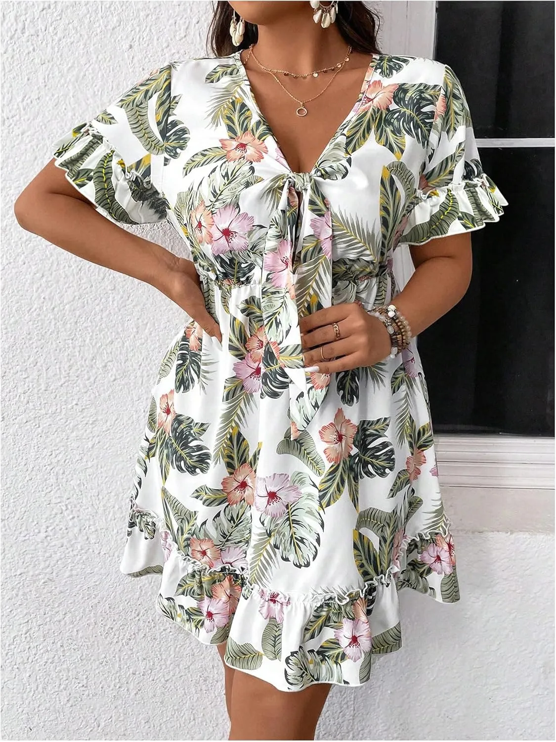 SOLY HUX Women's Plus Size Boho Floral Print Short Sleeve Dress Ruffle Hem V Neck Short Dresses