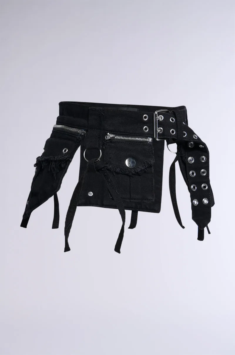 STICK WITH THE TRENDS UTILITY BELT