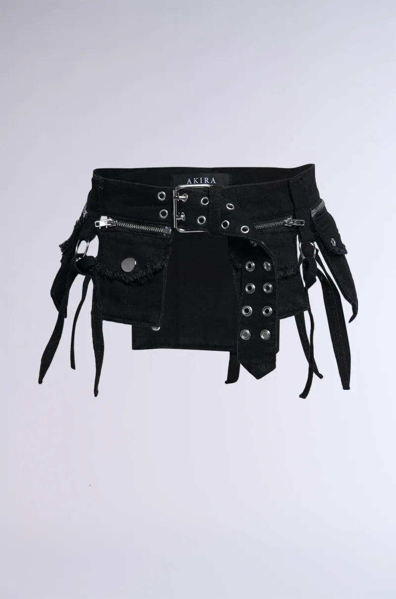 STICK WITH THE TRENDS UTILITY BELT