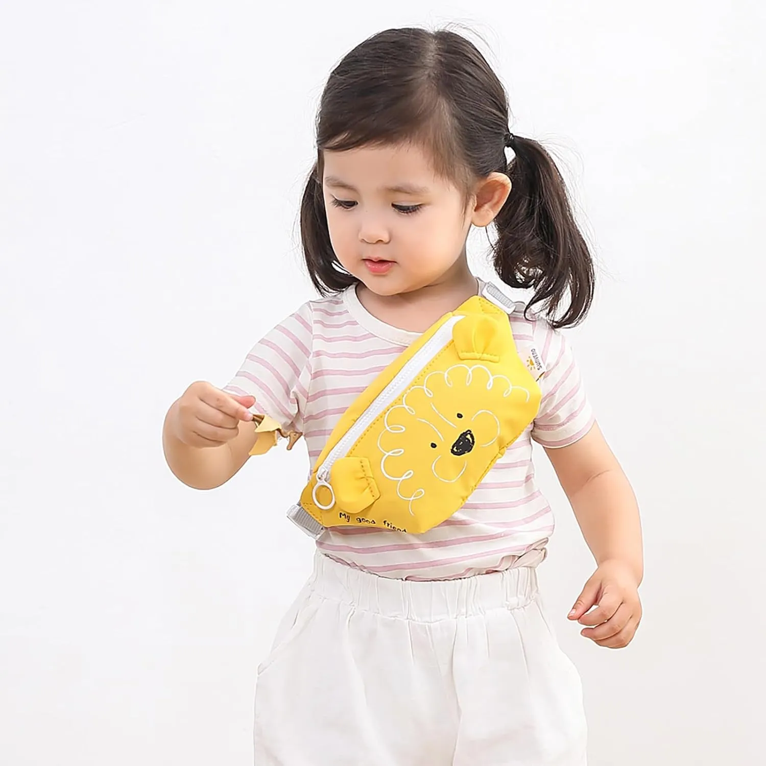 SUNVENO Kids Fanny Pack for Boys and Girls, Cute Cartoon Crossbody Belt Bag, Toddler Sling Waist Pack for Ages 2-8, Beach Vacation Essentials, Birthday Gift Idea for Toddlers and Preschoolers,Lion