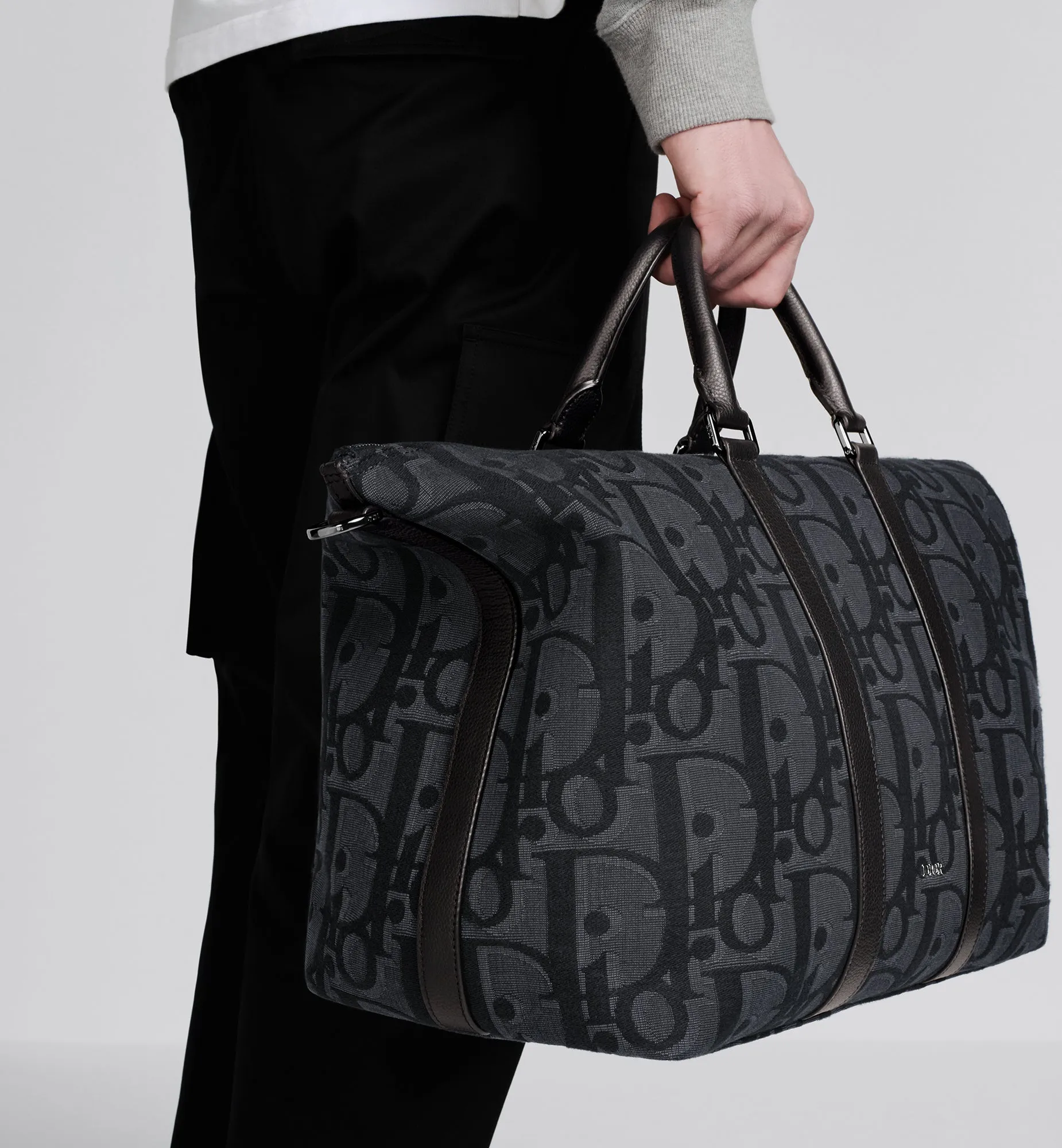 Weekender 40 Bag • Black Maxi Dior Oblique Jacquard