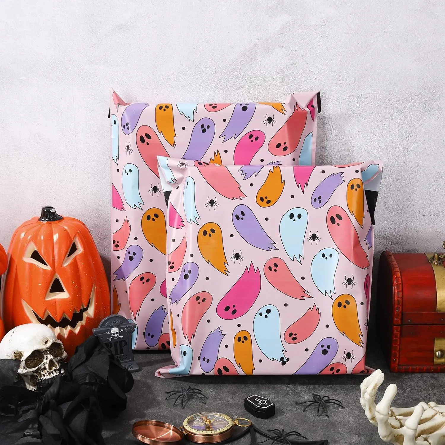 Whaline 100Pcs Halloween Poly Mailer 10 x 13 Inch Pastel Ghost Mailing Bag Cute Self-Sealing Waterproof Plastic Packaging Envelope Bag for Small Business